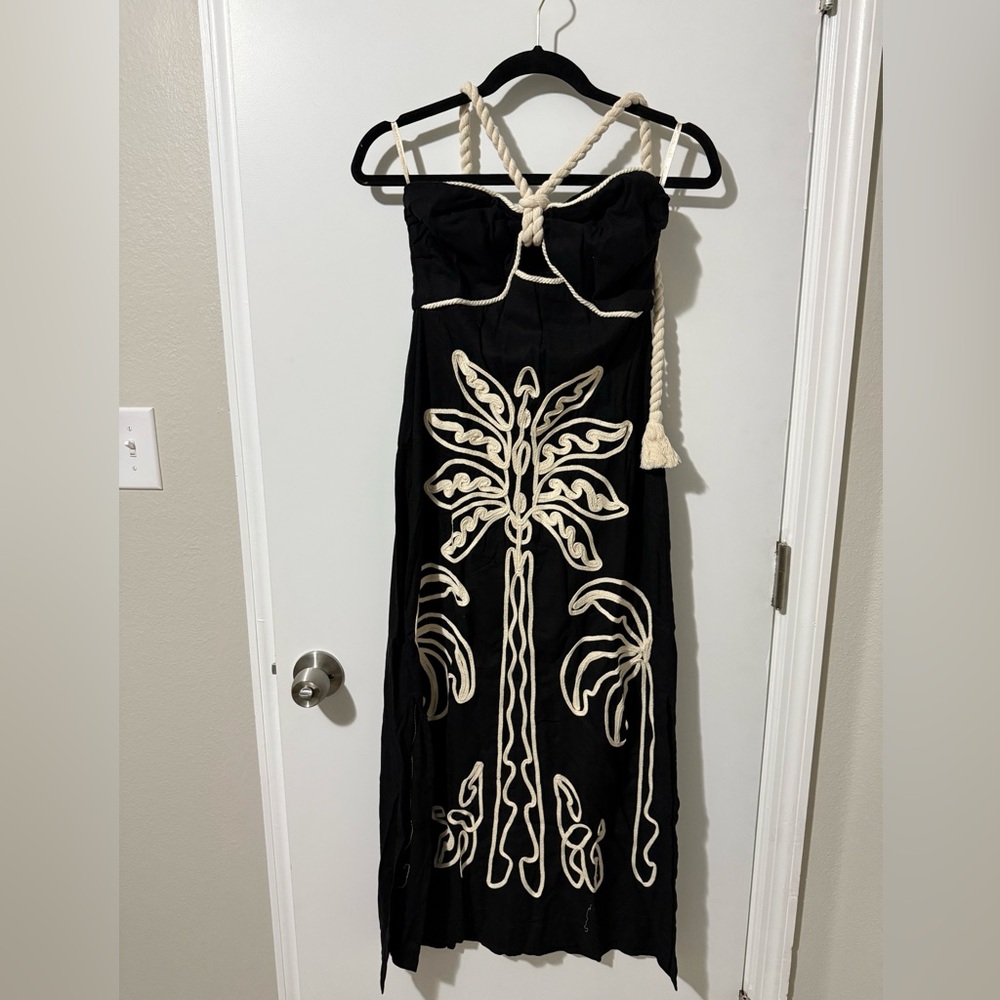 SOLD
Farm Rio dress - Picture 4 of 4